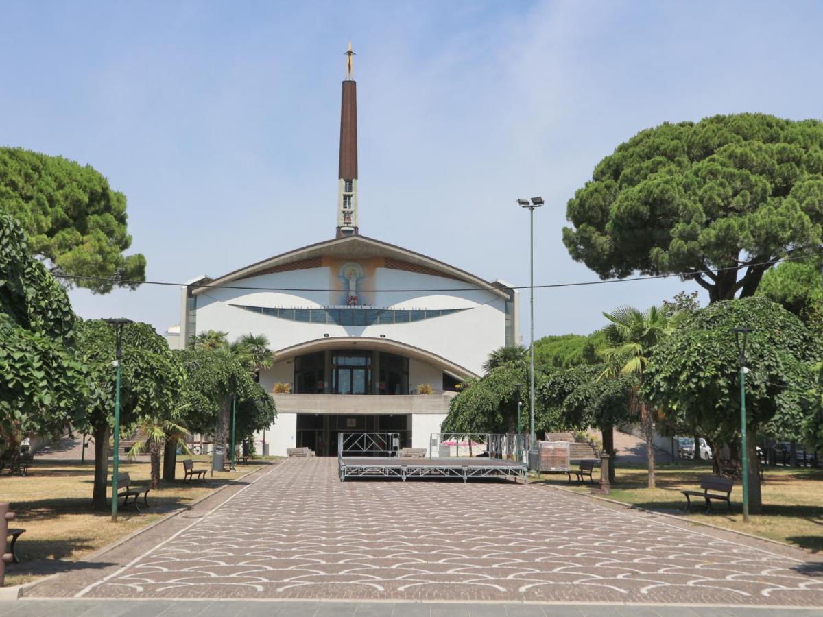 Letizia Apartment Lignano Sabbiadoro Exterior photo